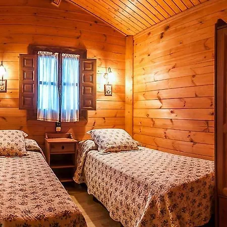 مكان تخييم Playa De Vega ريباذيسييّا