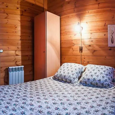 مكان تخييم Playa De Vega