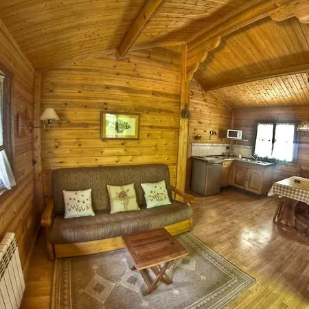 مكان تخييم Playa De Vega *